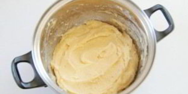 эклеры с белковым кремом