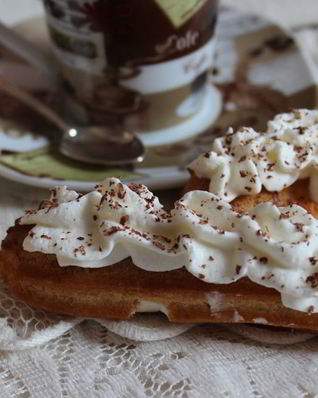 Эклеры с масляным кремом