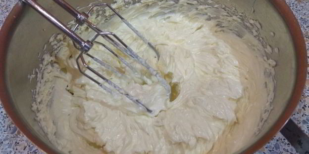 эклеры с масляным кремом