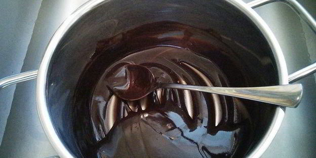 эклеры с шоколадным кремом патисьер