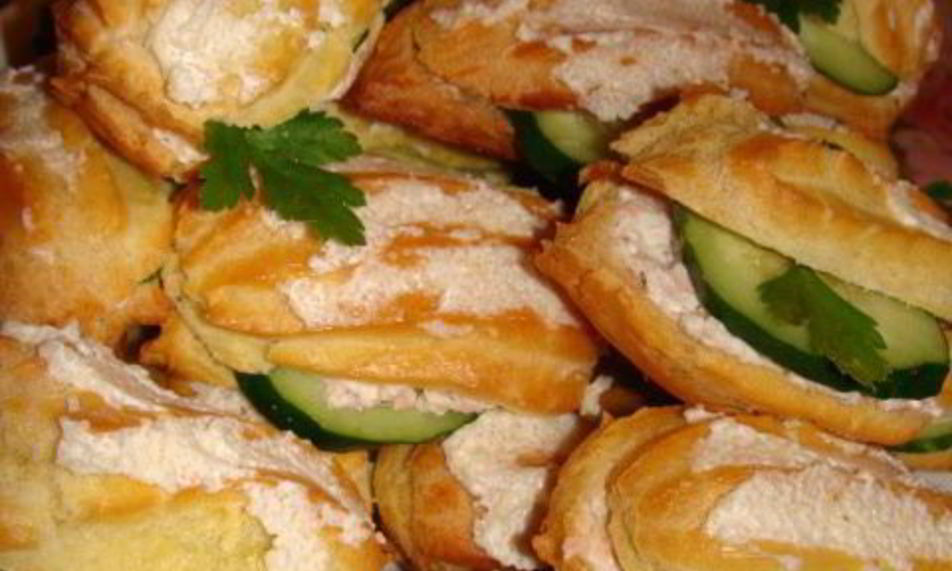 Рецепт закусочных эклеров с креветочным кремом