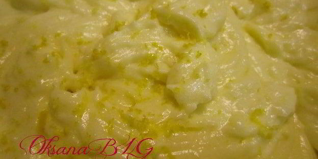 заварное пирожное с заварным кремом на белом шоколаде