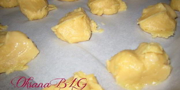 заварное пирожное с заварным кремом на белом шоколаде