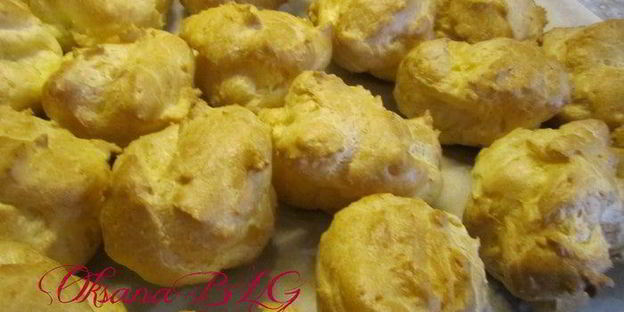 заварное пирожное с заварным кремом на белом шоколаде