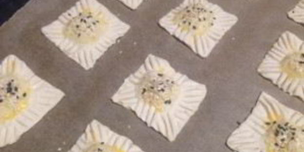 закусочные слойки с паштетом