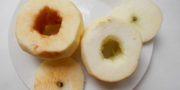 запеченные яблоки в тесте