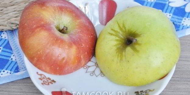 лапшевник детский с яблоком и изюмом