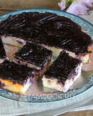 Творожная запеканка с черникой