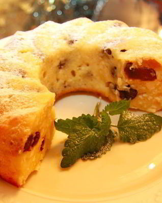 Творожная запеканка с изюмом