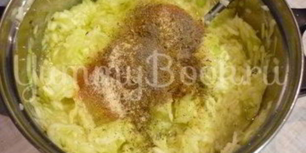 запеканка из кабачков и фарша под сырно-яичной заливкой