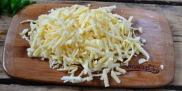 запеканка из тертого картофеля с сыром и чесноком