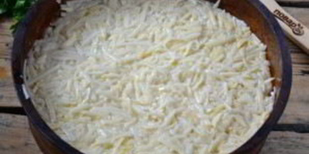 запеканка из тертого картофеля с сыром и чесноком