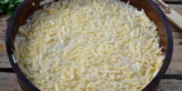 запеканка из тертого картофеля с сыром и чесноком
