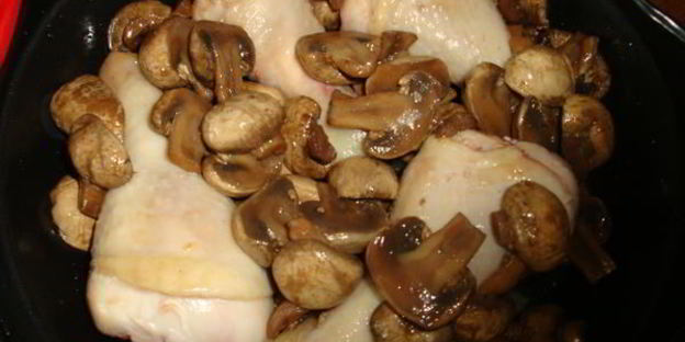 запеканка картофельная с курицей и грибами