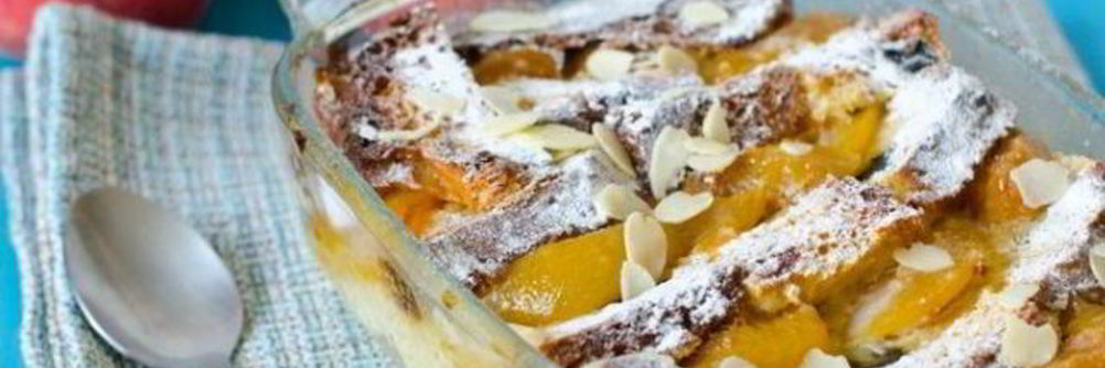 Запеканка с персиками