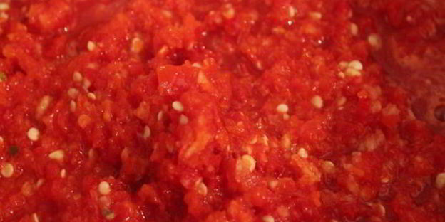 аджика из болгарского и острого перцев