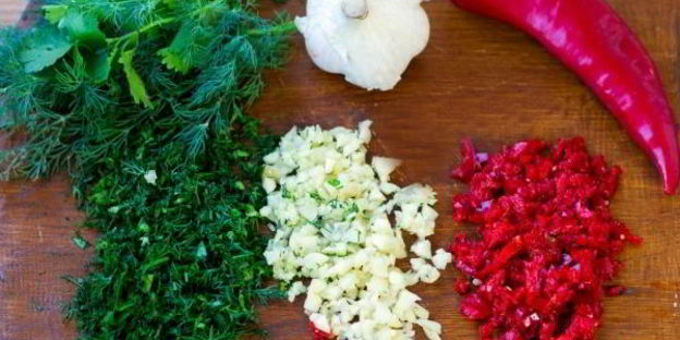 аджика из кизила