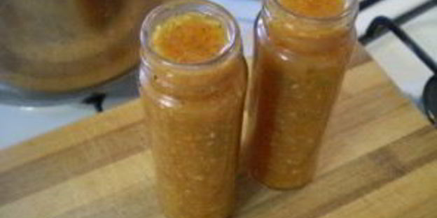 аджика из помидоров и перца на зиму