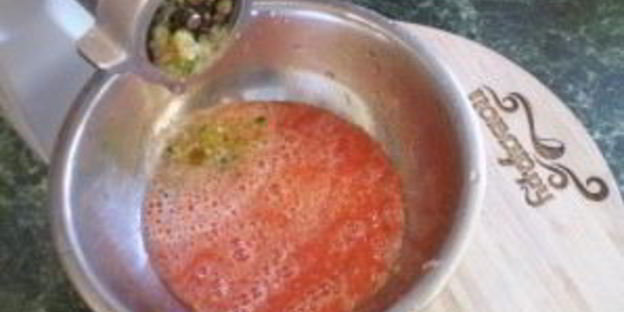 аджика острая из помидоров и чеснока