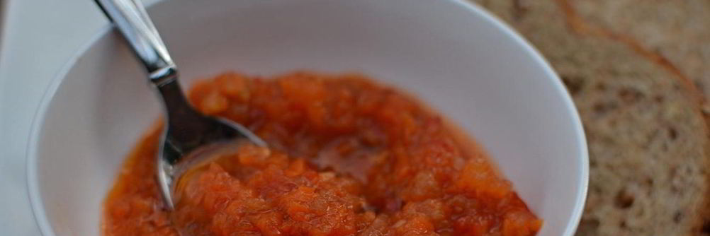 Аджика с яблоками