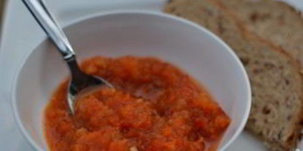 аджика с яблоками