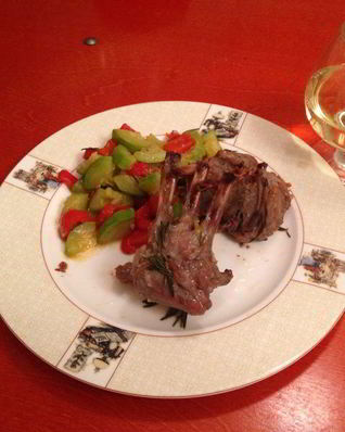 Каре барашка с домашней аджикой и овощным рататуем