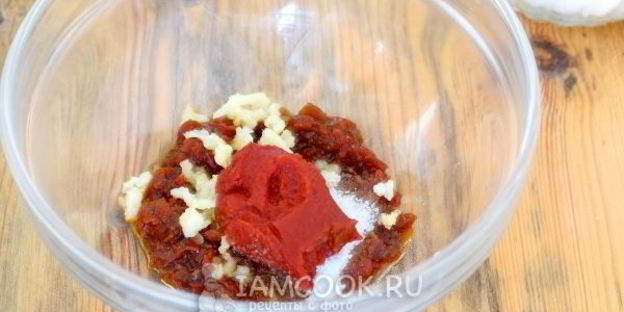 куриная грудка в аджике