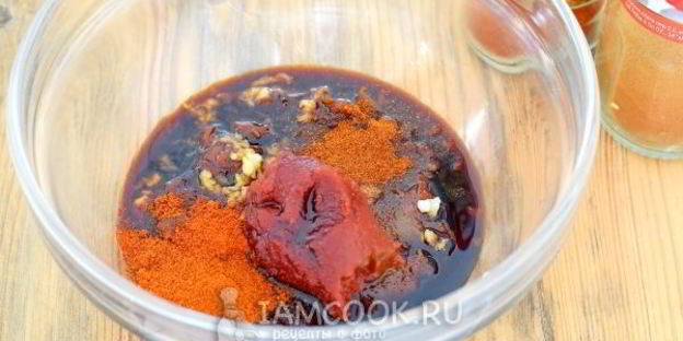 куриная грудка в аджике