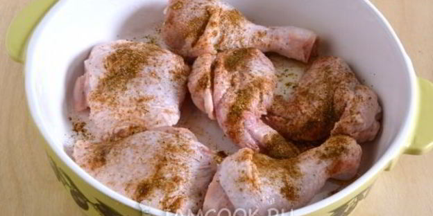 курица, запеченная с аджикой