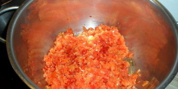 ореховая аджика