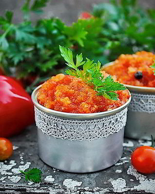 Овощная аджика с перцем и кабачками