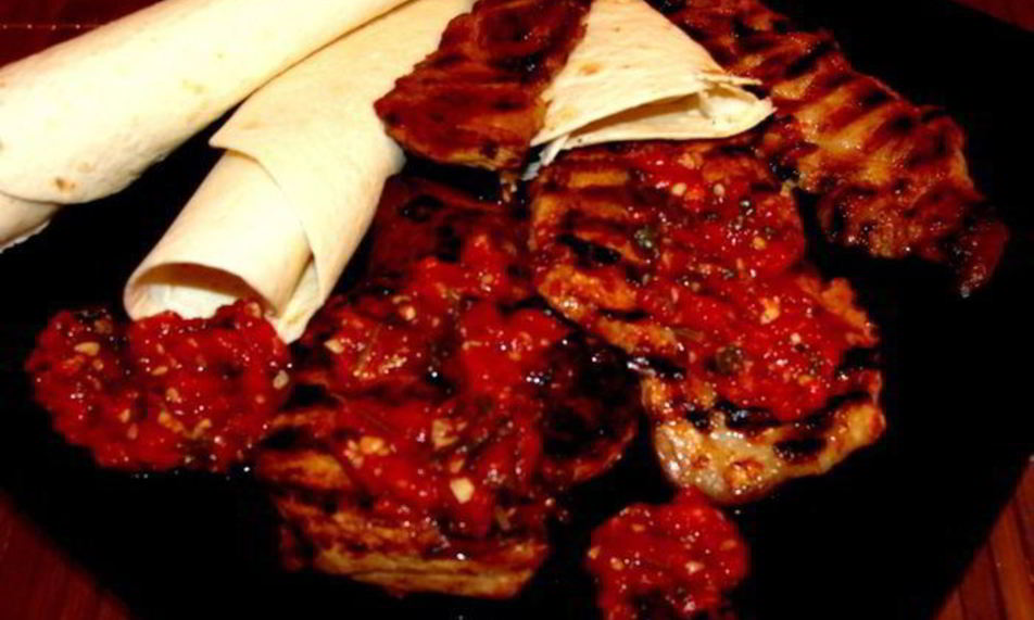 Рецепт свинины-гриля в аджике