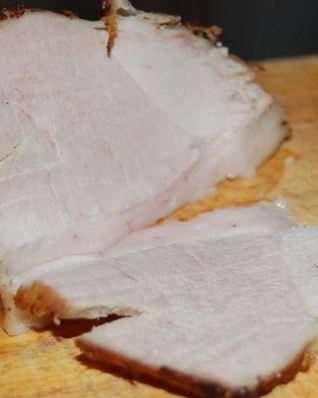 Свиной окорок варено-печеный в аджике