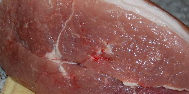 свиной окорок варено-печеный в аджике