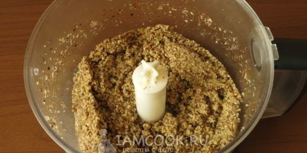 баклажаны в ореховом соусе на зиму