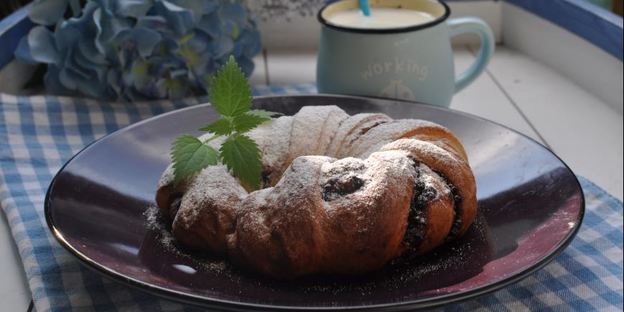 булочки-веночки с джемом