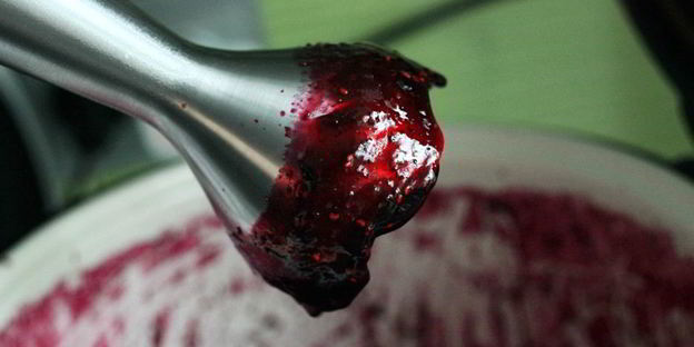 чернично-малиновый джем