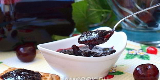 джем из вишни и шелковицы