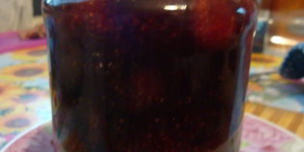 клубничный джем с ванилью и черным перцем