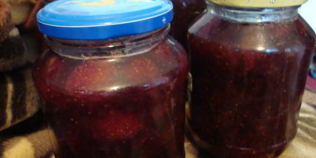 клубничный джем с ванилью и черным перцем