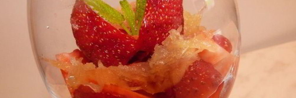 Клубника с имбирным джемом