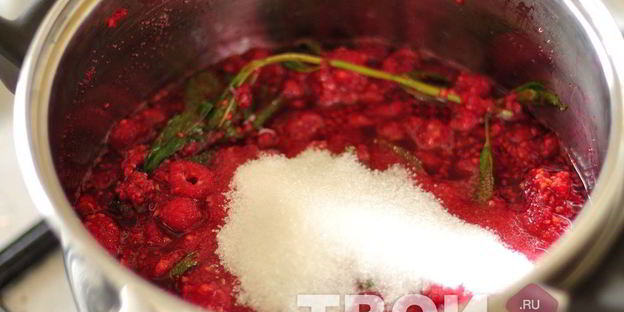 малиновый джем с мятой