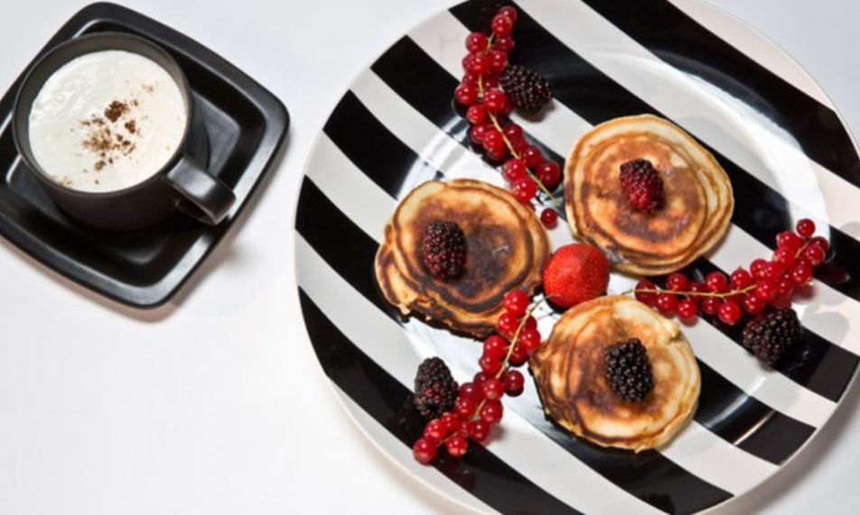 Рецепт сметанных пампушек с джемом