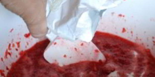 сырой клубнично-малиновый джем