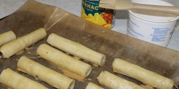 трубочки с ананасовым джемом