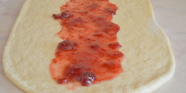 винер брод с клубничным джемом — вкуснейшая датская выпечка