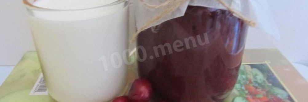 Вишневый джем из вишни