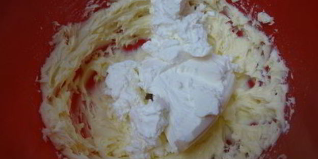 запеченные яблоки с джемом из пряной груши