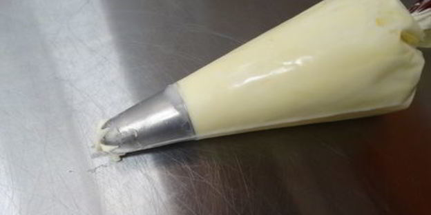 запеченные яблоки с джемом из пряной груши