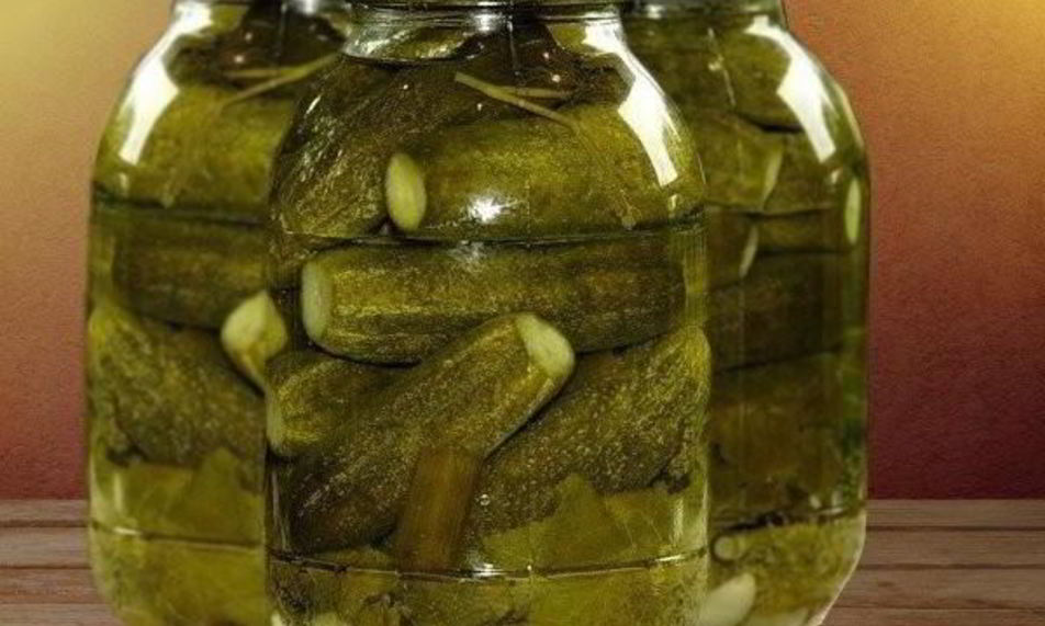 Рецепт хрустящих соленых огурцов без уксуса